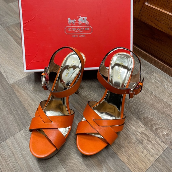 Beautiful high heels open toes papaya color! - Picture 2 of 3